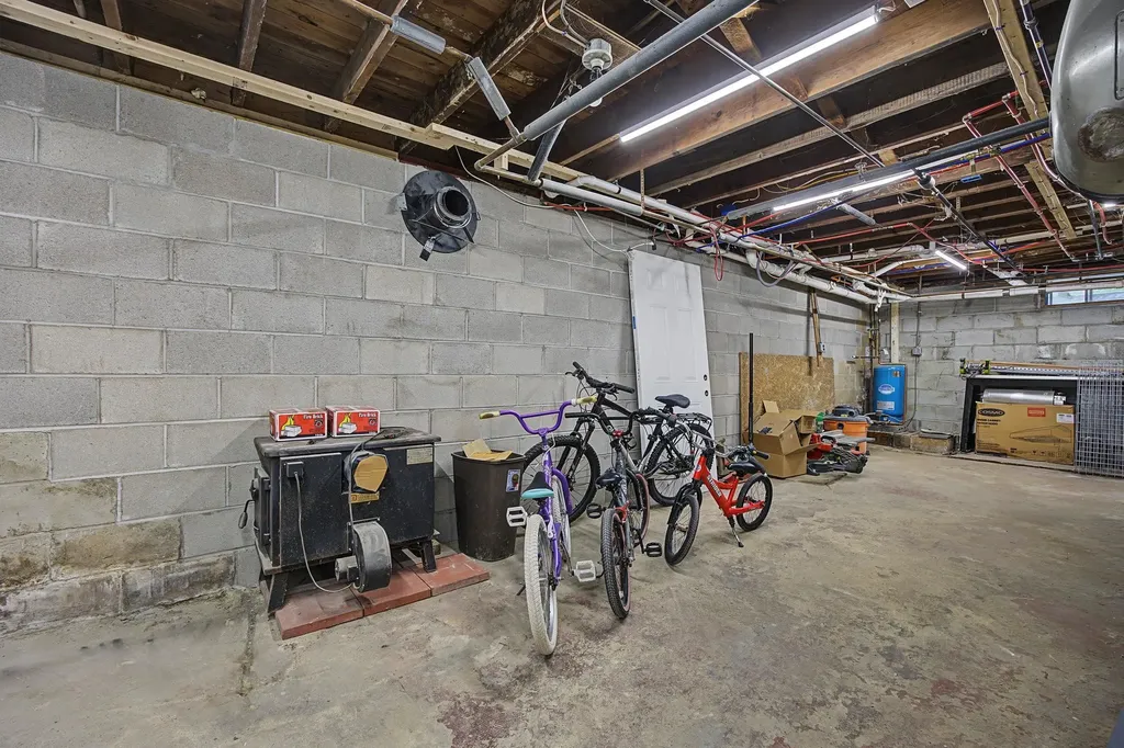 10 Academy Avenue Atkinson NH 03811