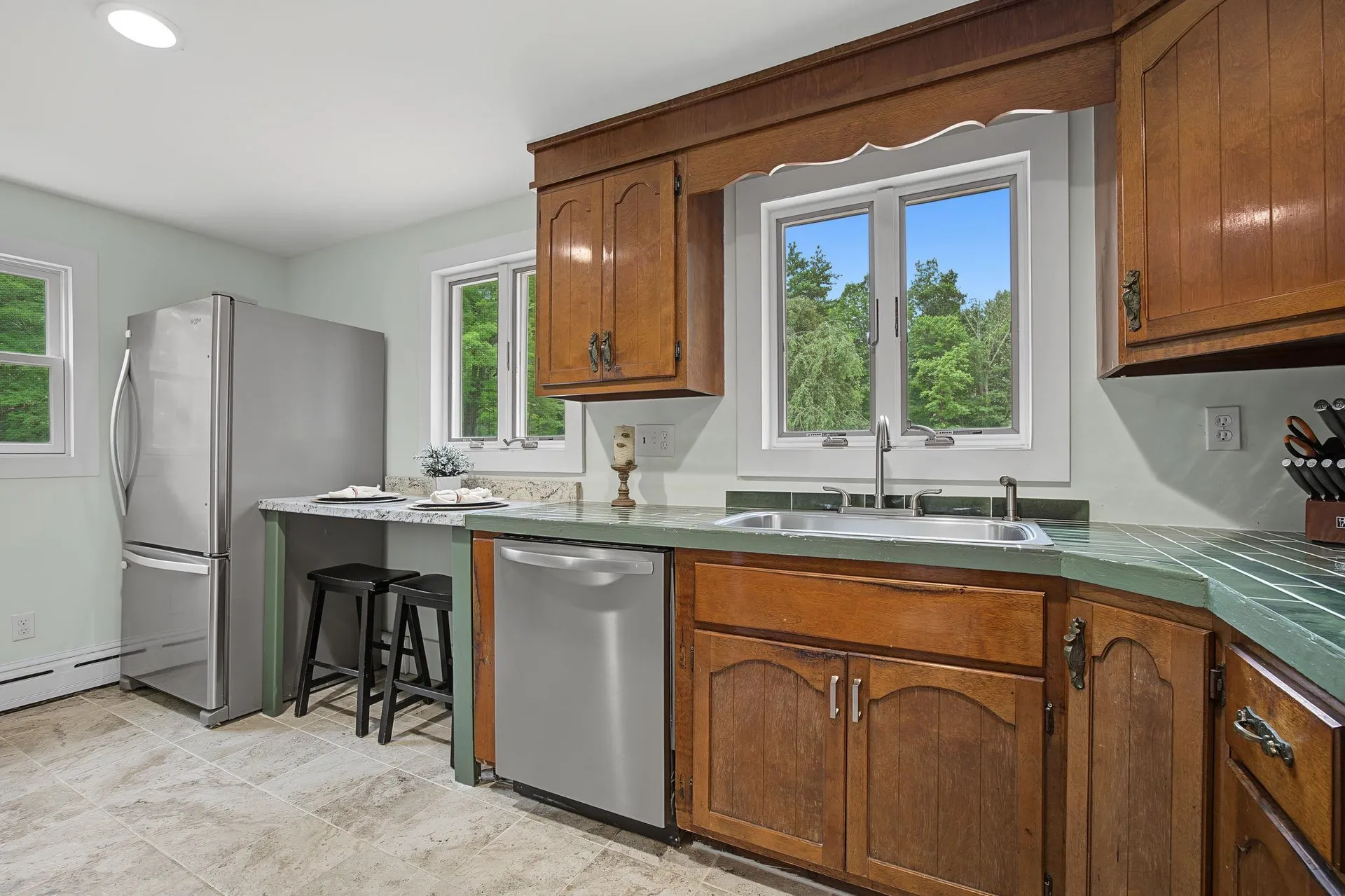10 Academy Avenue Atkinson NH 03811
