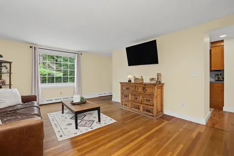 10 Academy Avenue Atkinson NH 03811