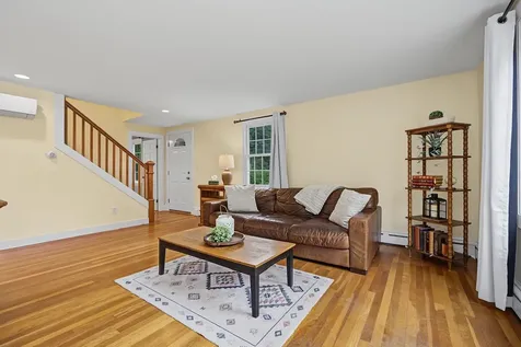 10 Academy Avenue Atkinson NH 03811