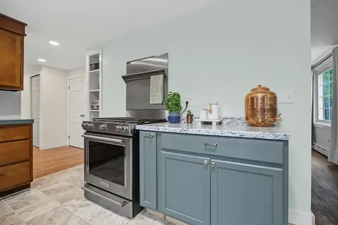 10 Academy Avenue Atkinson NH 03811