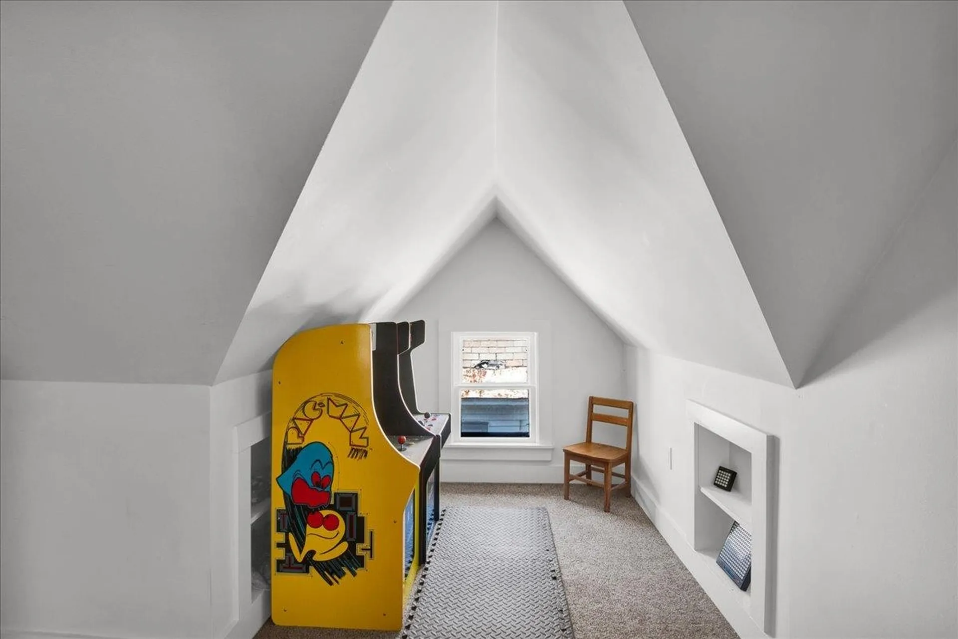 16 Isham Street Burlington VT 05401