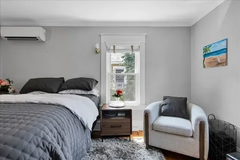 16 Isham Street Burlington VT 05401
