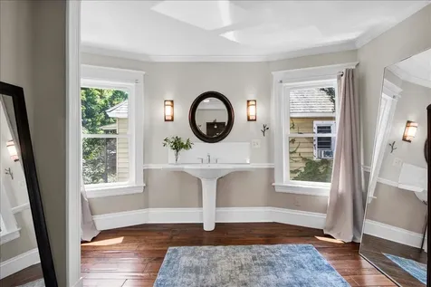 16 Isham Street Burlington VT 05401