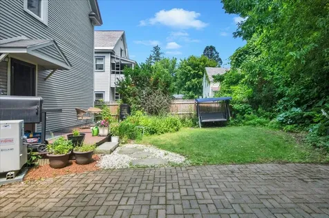 16 Isham Street Burlington VT 05401