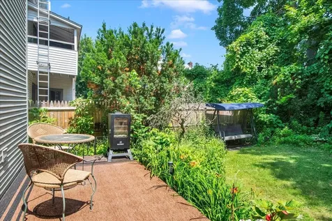 16 Isham Street Burlington VT 05401