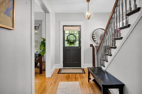 16 Isham Street Burlington VT 05401