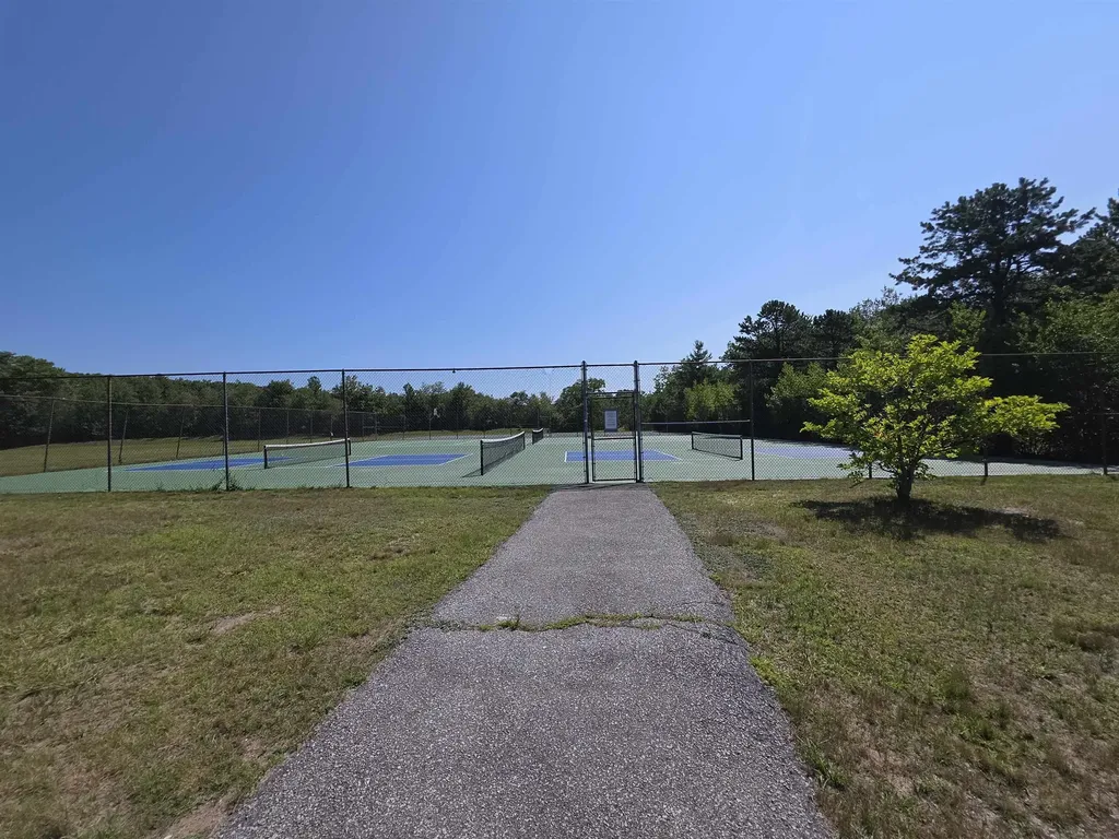 1465 Hooksett Road Hooksett NH 03106