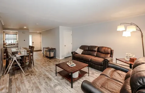 1465 Hooksett Road Hooksett NH 03106