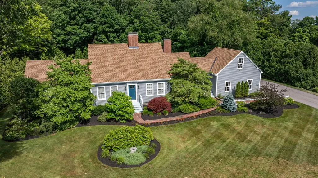 52 Depot Road Hollis NH 03049