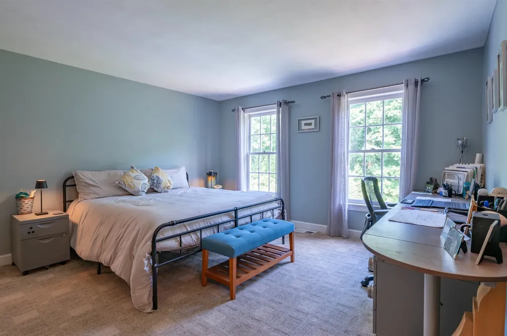 52 Depot Road Hollis NH 03049