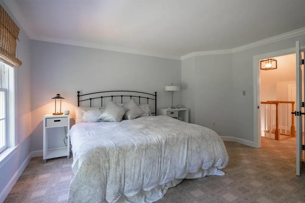 52 Depot Road Hollis NH 03049