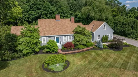 52 Depot Road Hollis NH 03049