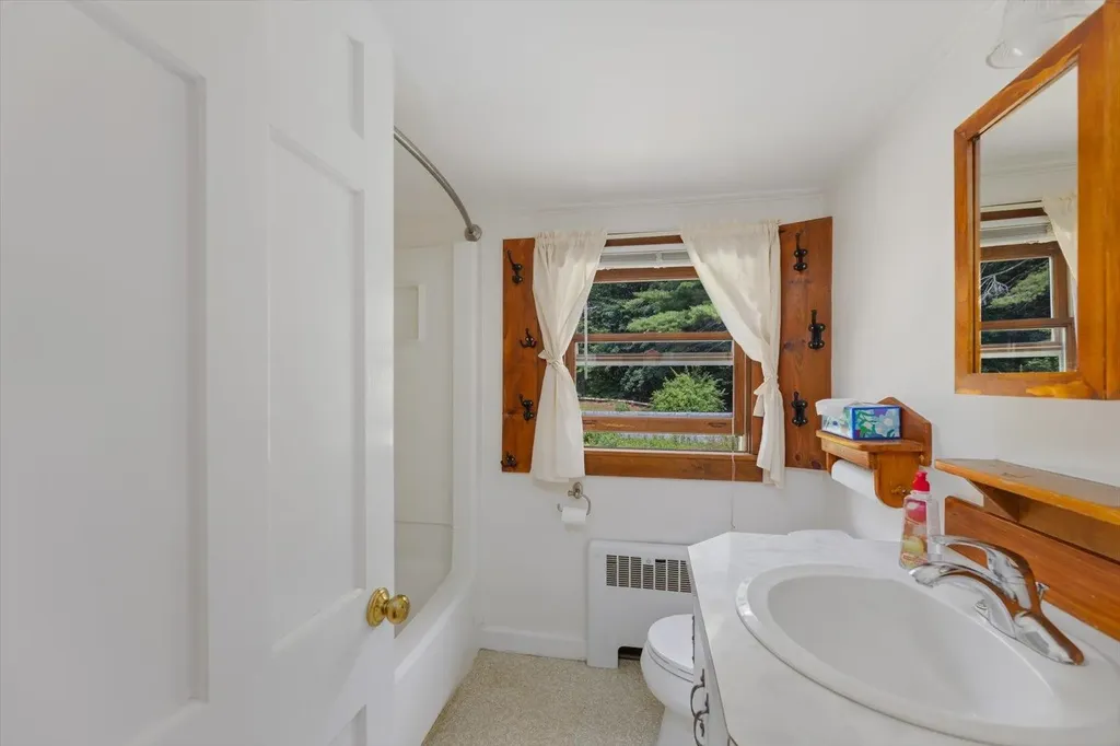 151 Grove Street Peterborough NH 03458