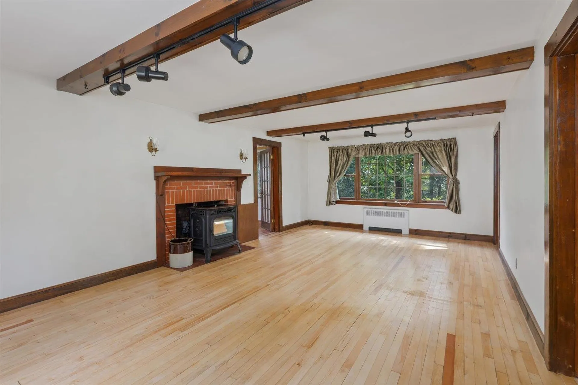 151 Grove Street Peterborough NH 03458