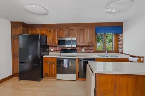 151 Grove Street Peterborough NH 03458