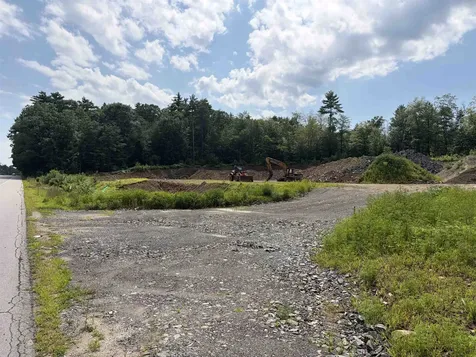 364 Calef Highway Epping NH 03042