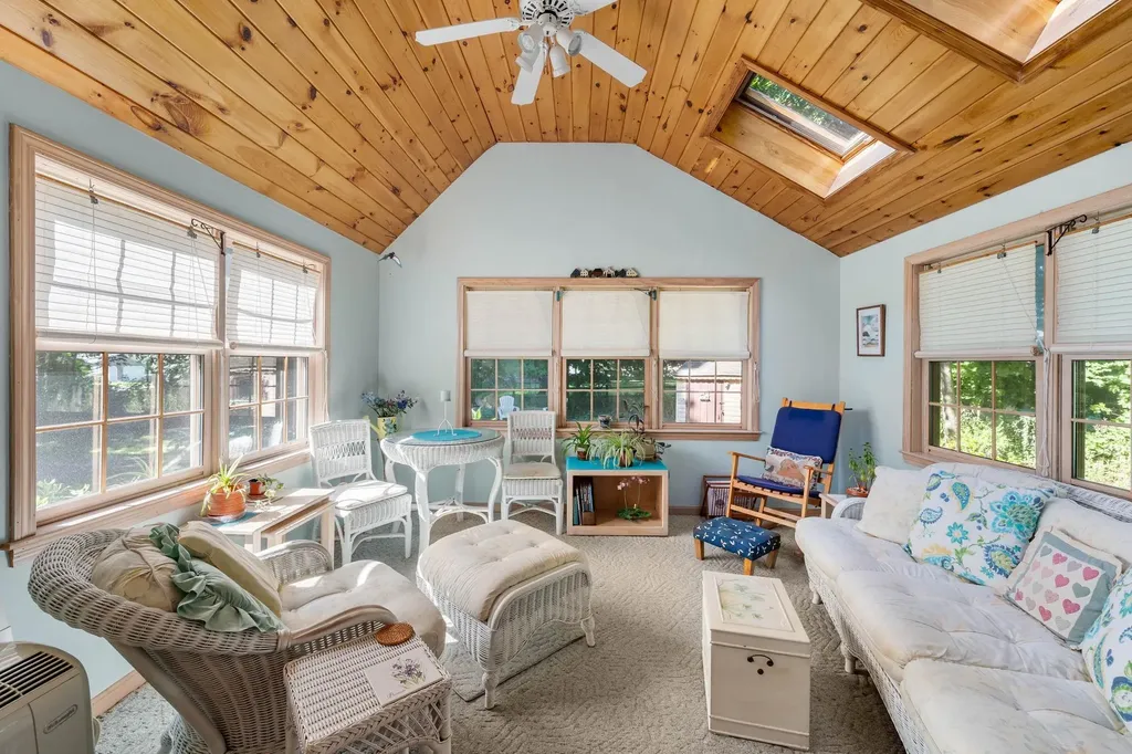 2 Noel Street Hampton NH 03842