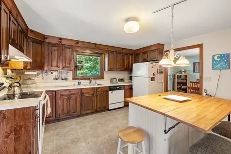 2 Noel Street Hampton NH 03842