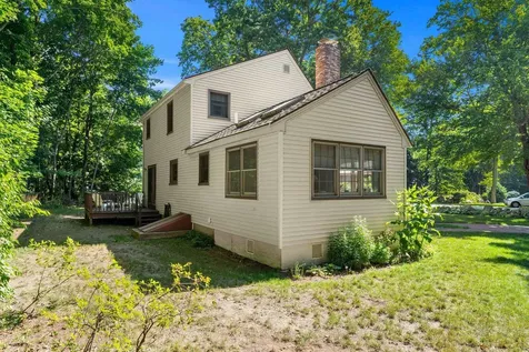 2 Noel Street Hampton NH 03842
