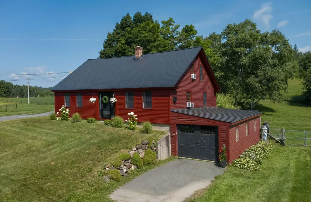 340 Currier Road Danville VT 05828