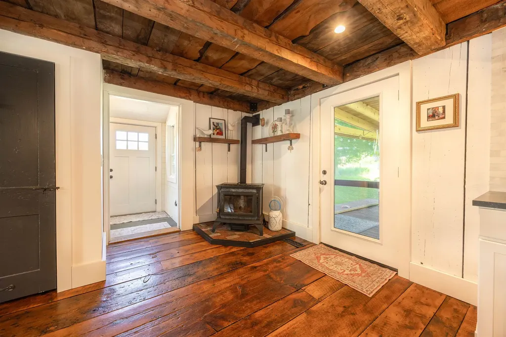 340 Currier Road Danville VT 05828