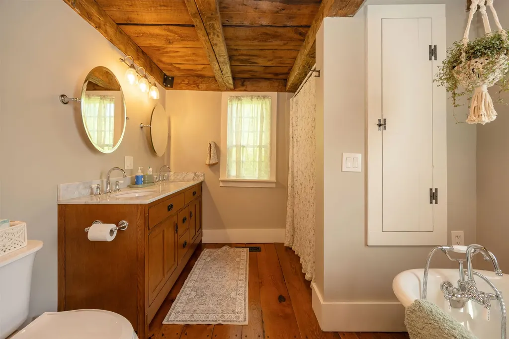 340 Currier Road Danville VT 05828