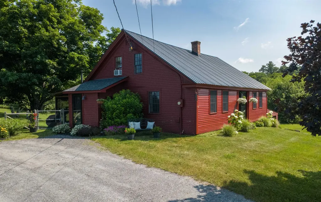 340 Currier Road Danville VT 05828
