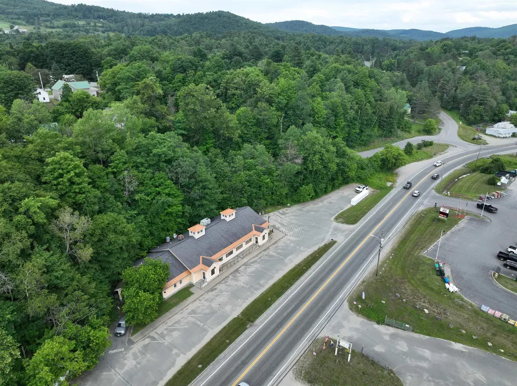 626 Broad Street Lyndon VT 05851