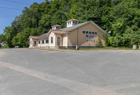 626 Broad Street Lyndon VT 05851
