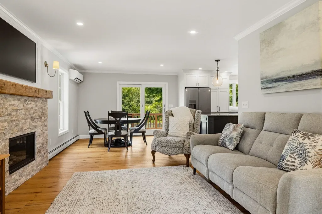 61 Bunker Hill Avenue Stratham NH 03885