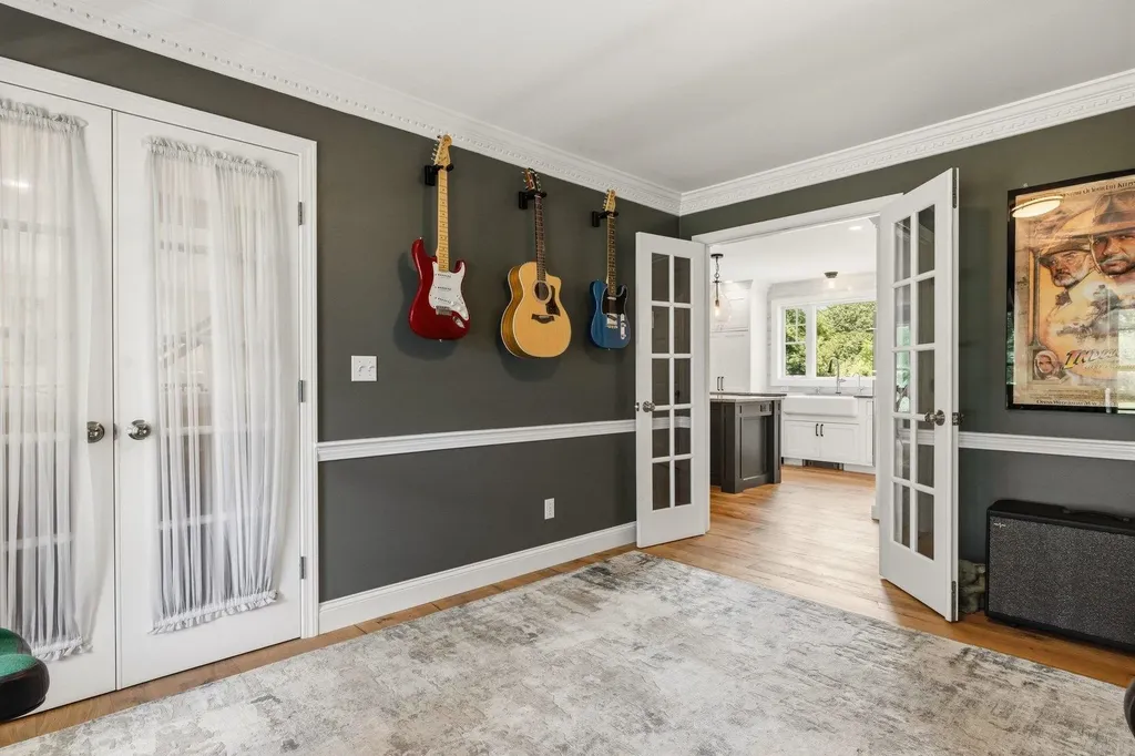 61 Bunker Hill Avenue Stratham NH 03885