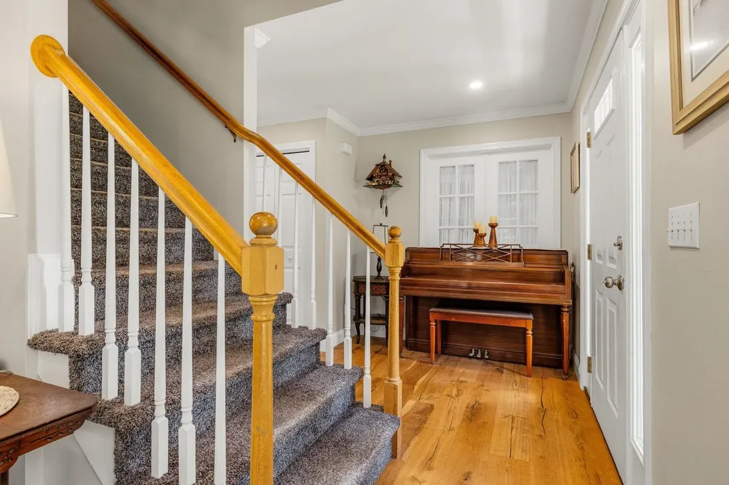 61 Bunker Hill Avenue Stratham NH 03885