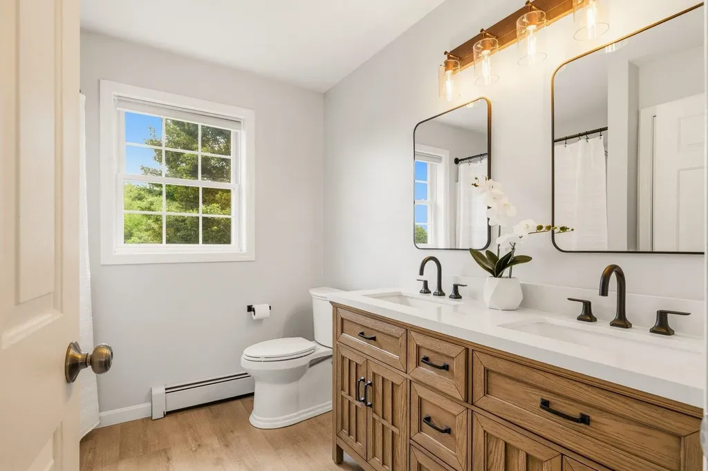61 Bunker Hill Avenue Stratham NH 03885