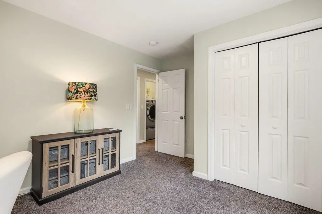 61 Bunker Hill Avenue Stratham NH 03885