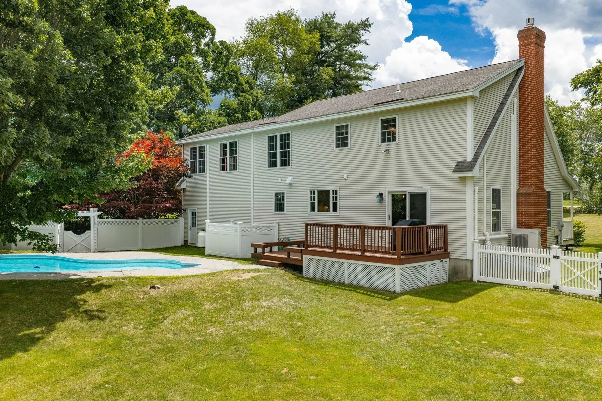 61 Bunker Hill Avenue Stratham NH 03885