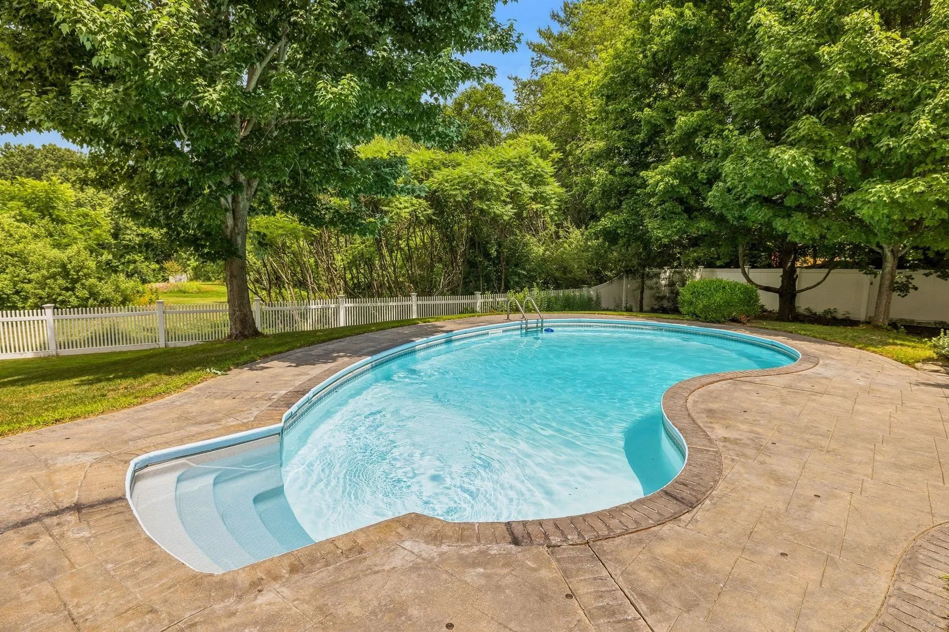 61 Bunker Hill Avenue Stratham NH 03885