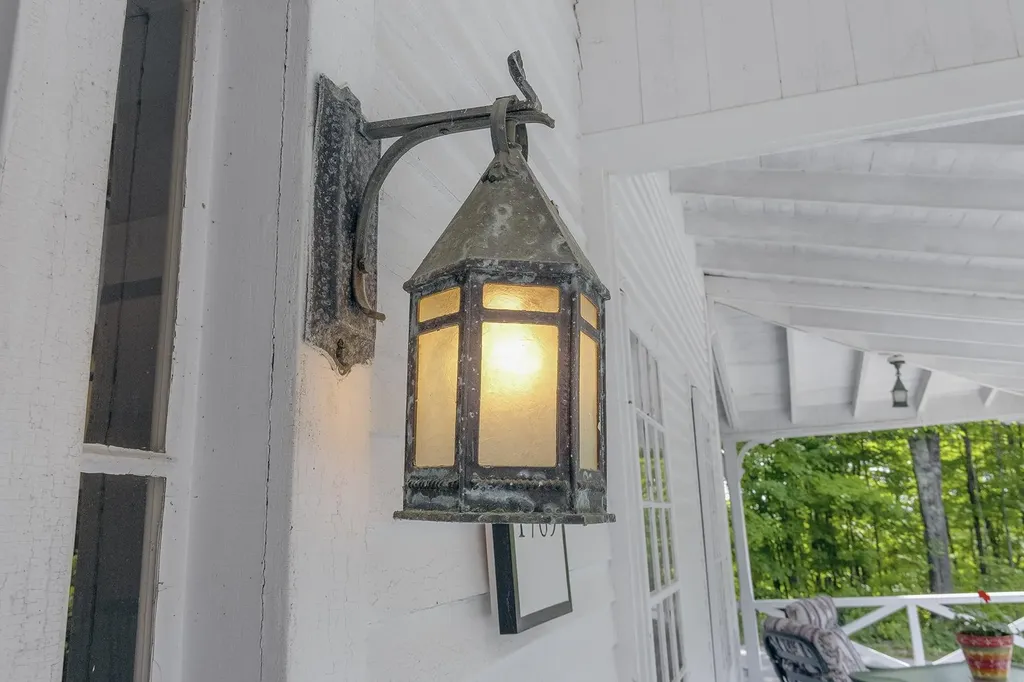 975 Rollins Road Hopkinton NH 03229