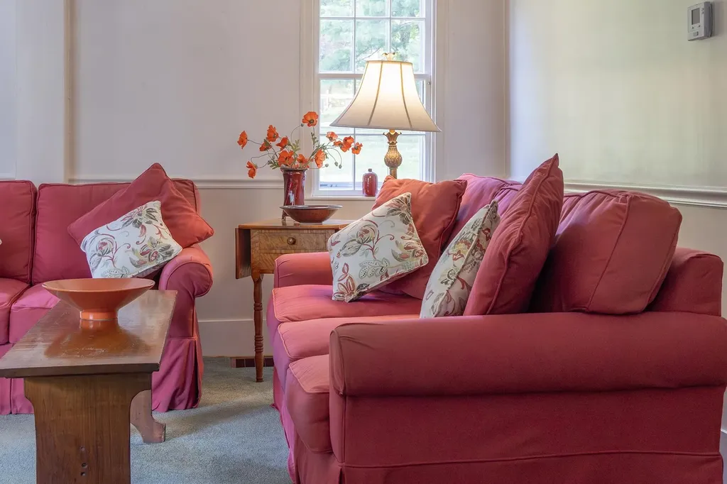 975 Rollins Road Hopkinton NH 03229