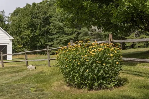 975 Rollins Road Hopkinton NH 03229