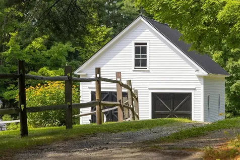 975 Rollins Road Hopkinton NH 03229