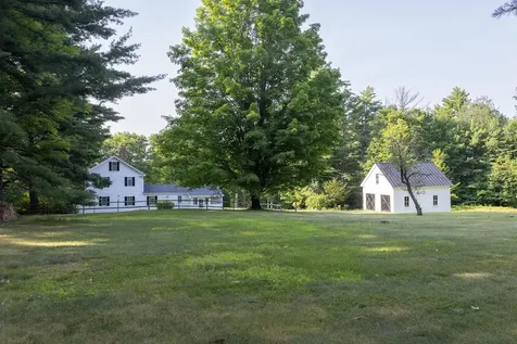 975 Rollins Road Hopkinton NH 03229
