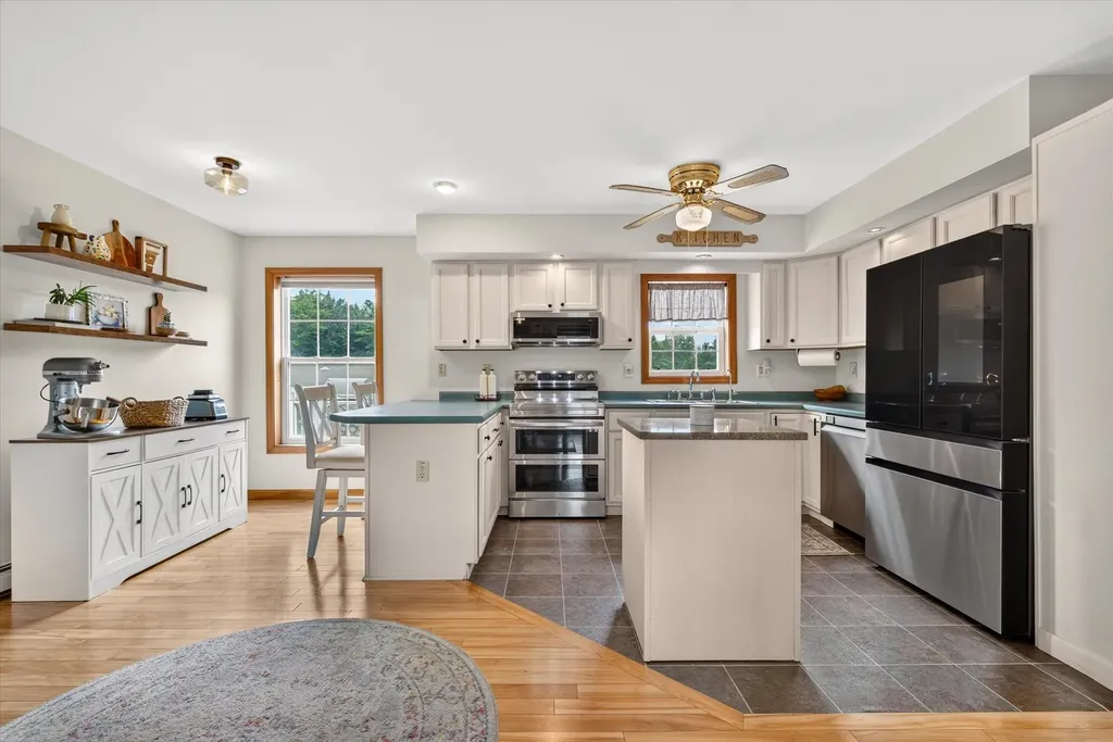 28 Hutchins Circle Barre Town VT 05641