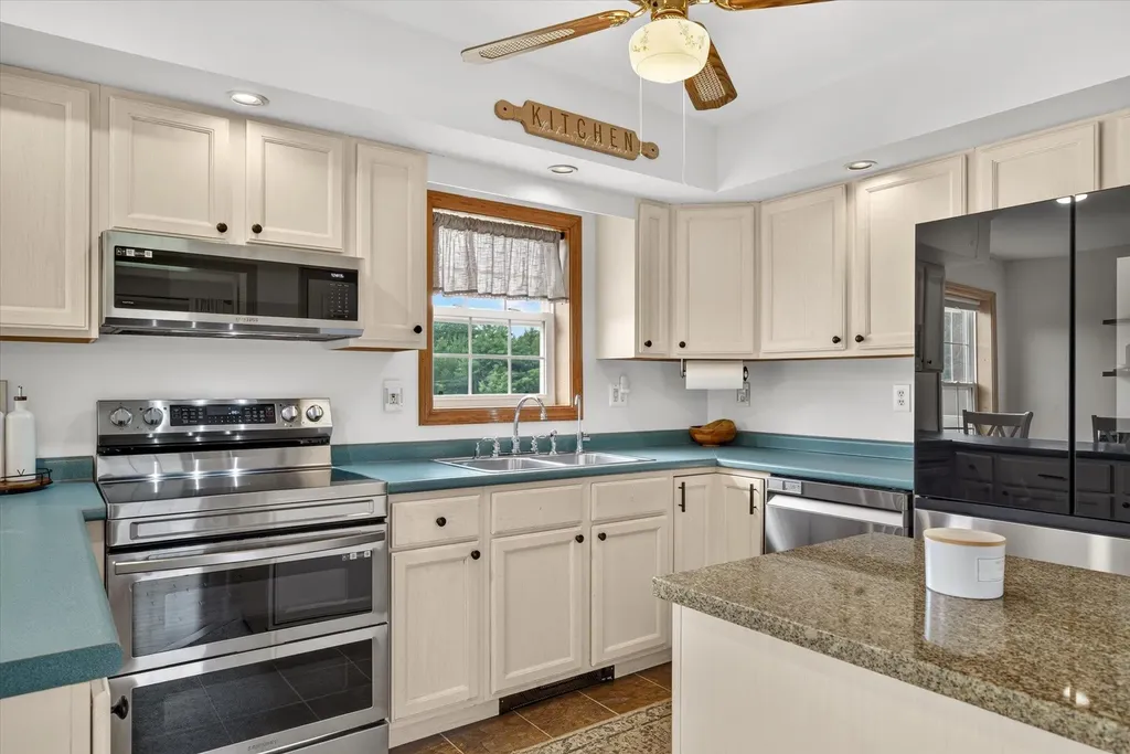 28 Hutchins Circle Barre Town VT 05641