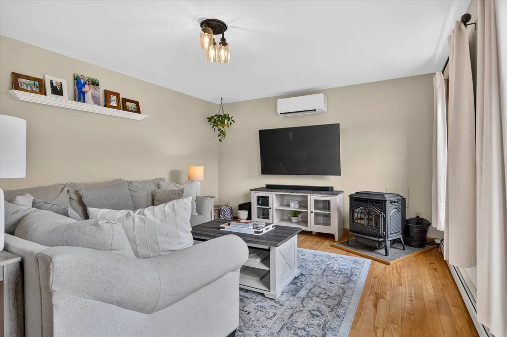 28 Hutchins Circle Barre Town VT 05641
