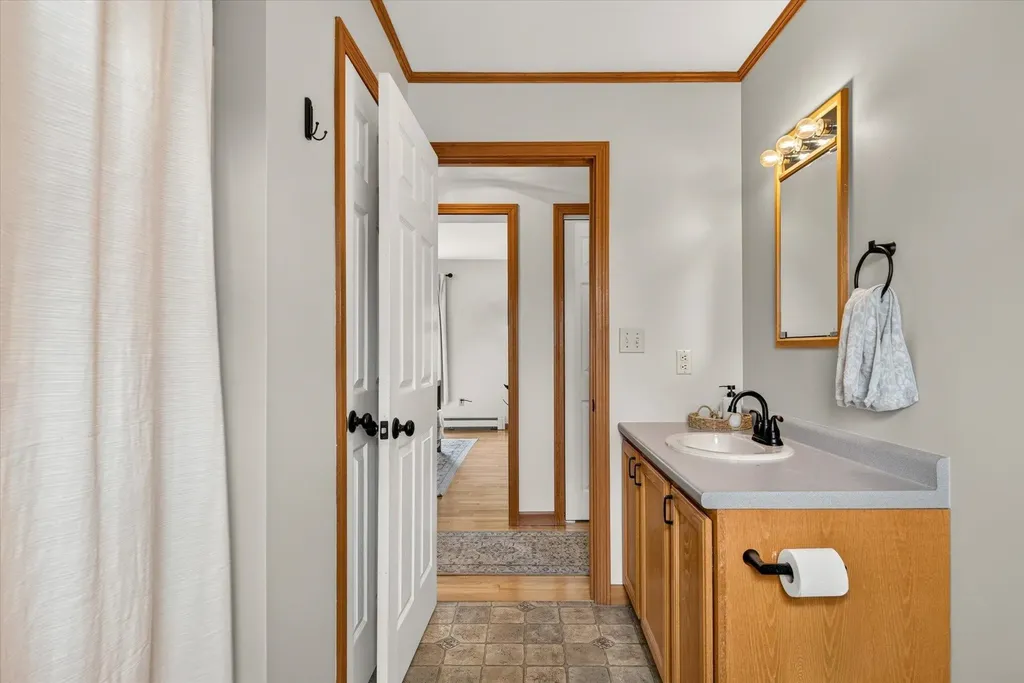 28 Hutchins Circle Barre Town VT 05641