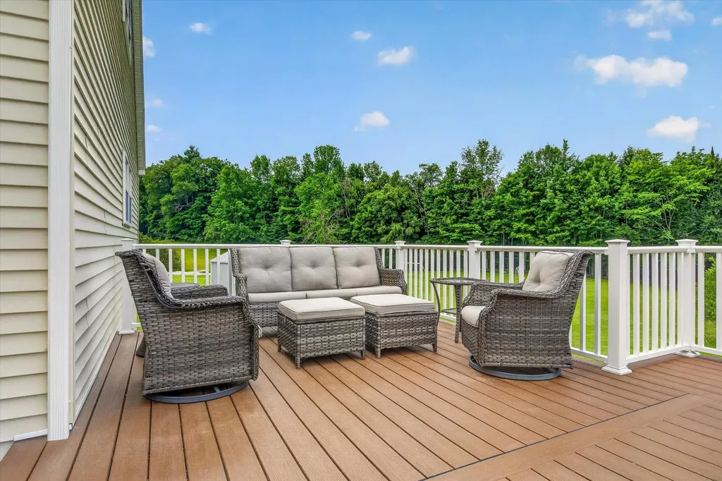 28 Hutchins Circle Barre Town VT 05641