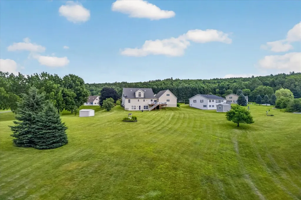 28 Hutchins Circle Barre Town VT 05641