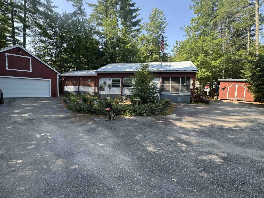 40 Murphy Lane Tamworth NH 03886