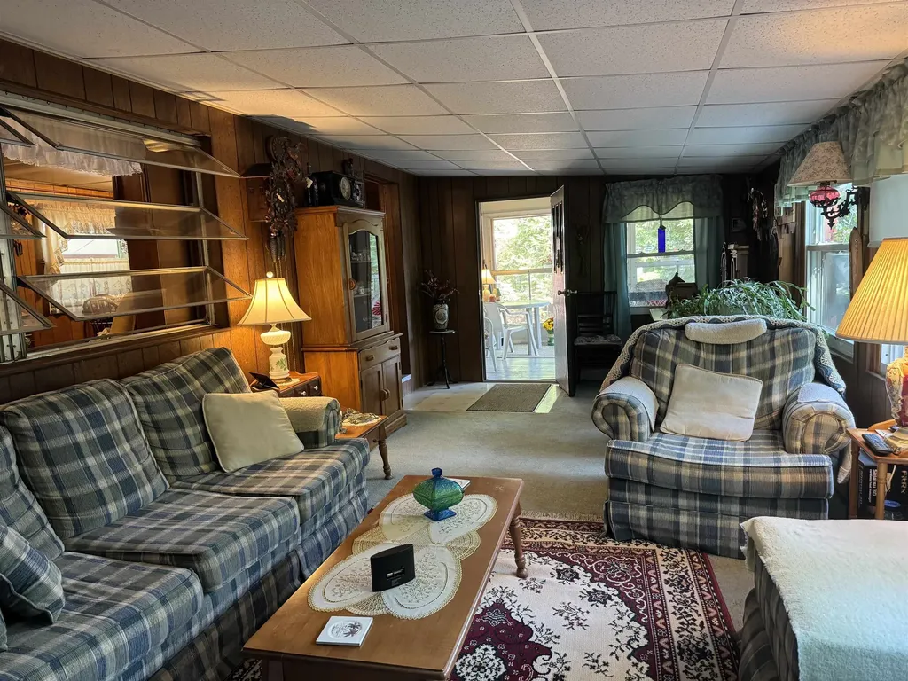 40 Murphy Lane Tamworth NH 03886